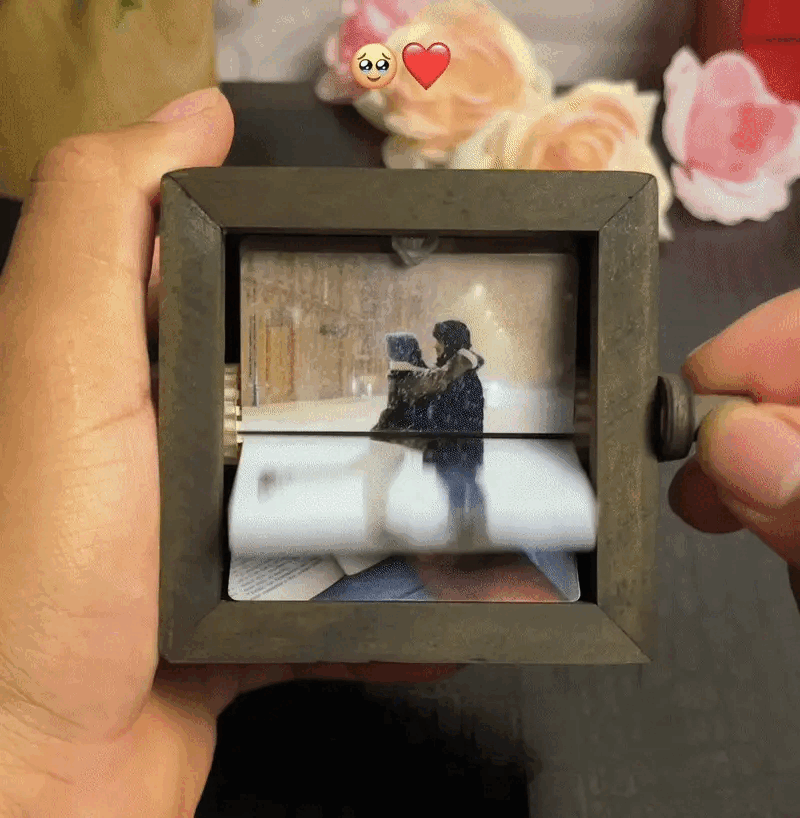 HeartFrame | Custom photo box